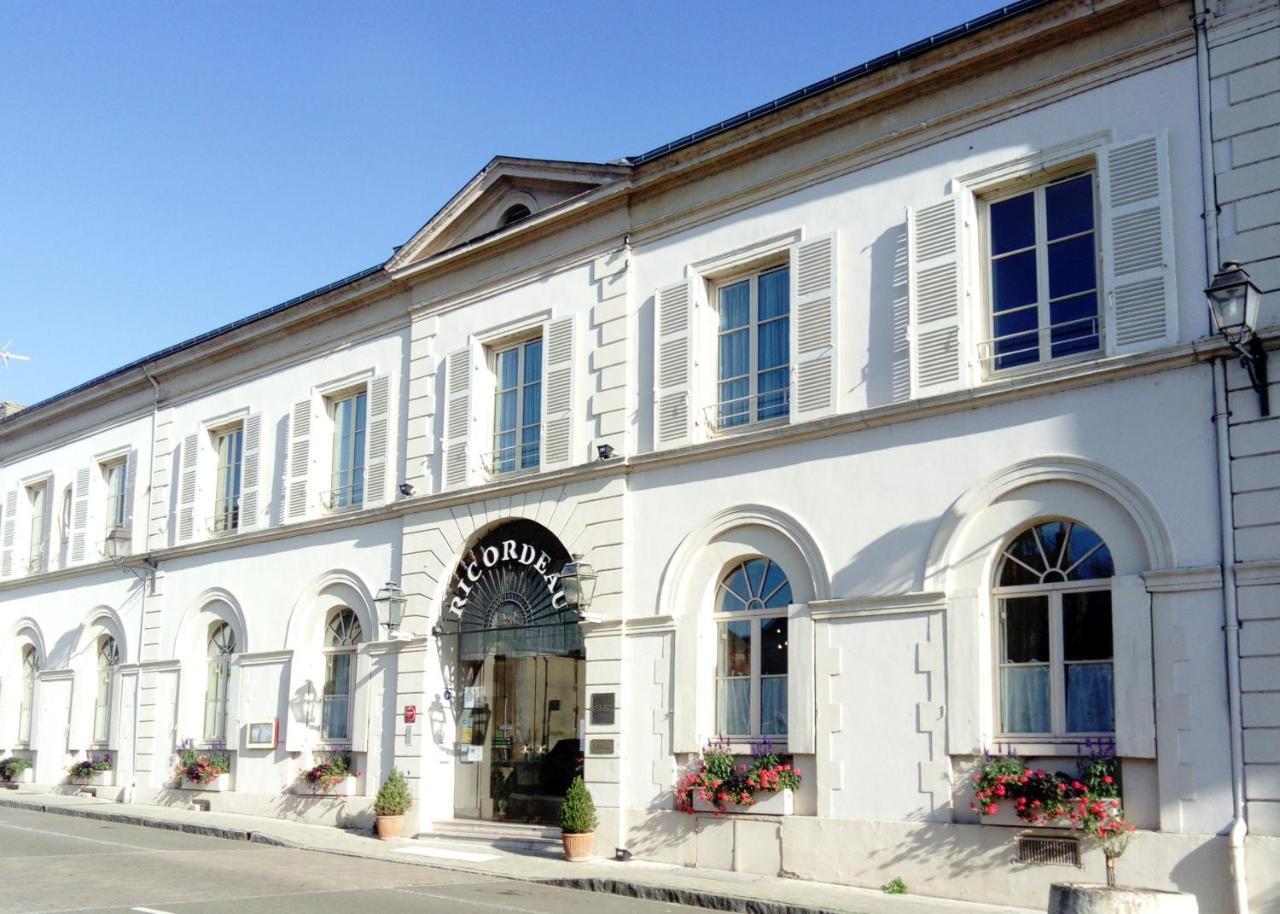 Hotel-Restaurant Ricordeau Loue Экстерьер фото